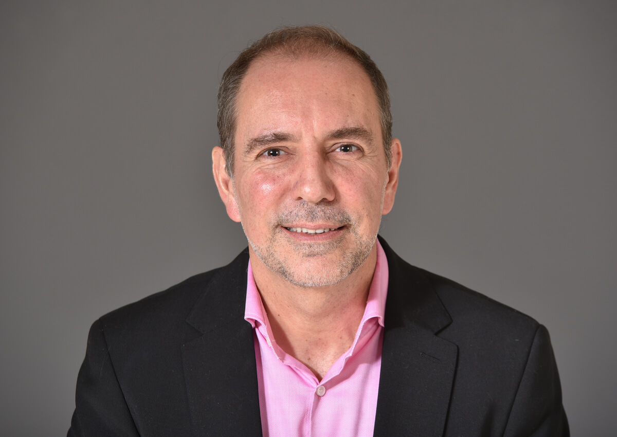 Louis de Grange – UDP – Universidad Diego Portales