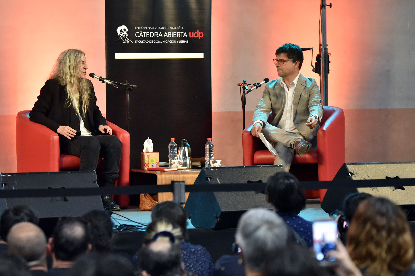 Cátedra Abierta en homenaje a Roberto Bolaño reunió a variados exponentes culturales