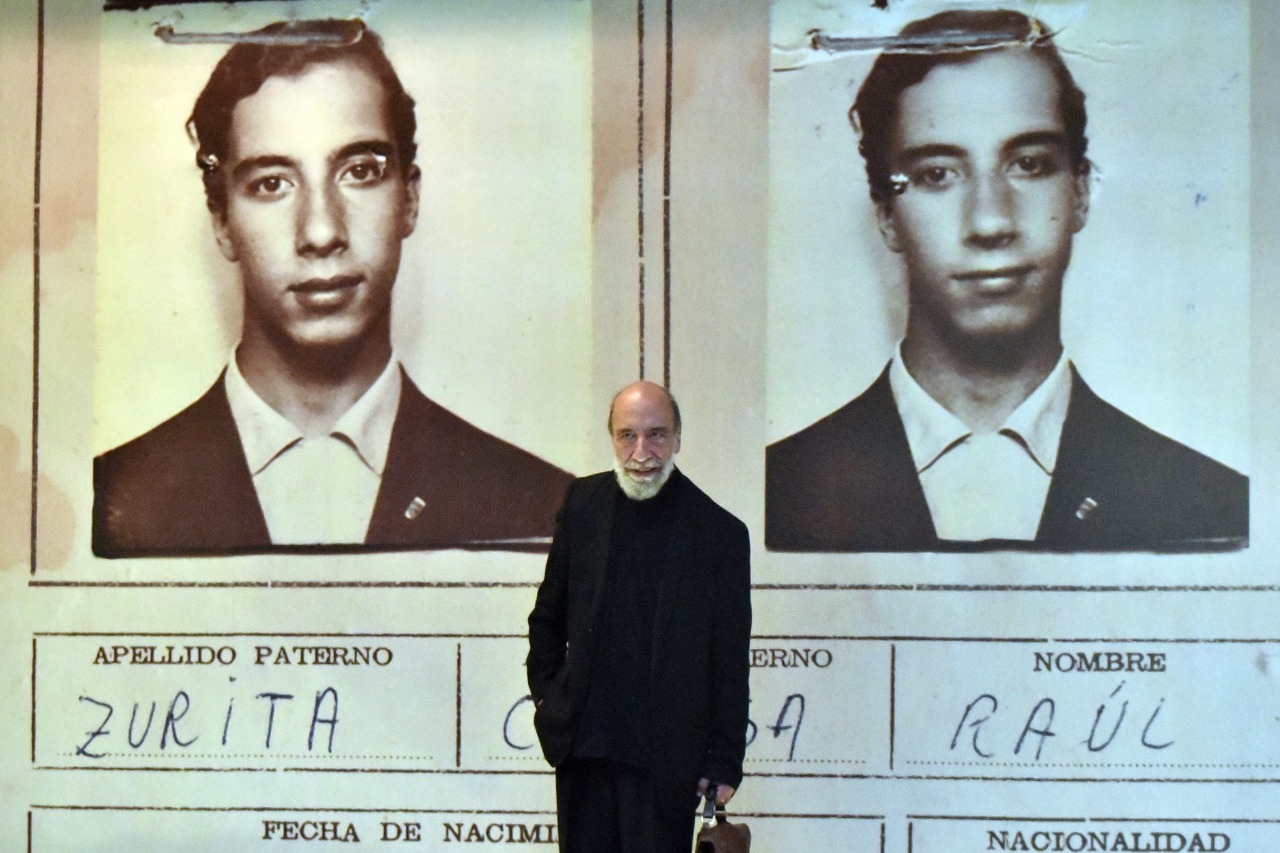 Raúl Zurita gana el premio Reina Sofía de Poesía Iberoamericana