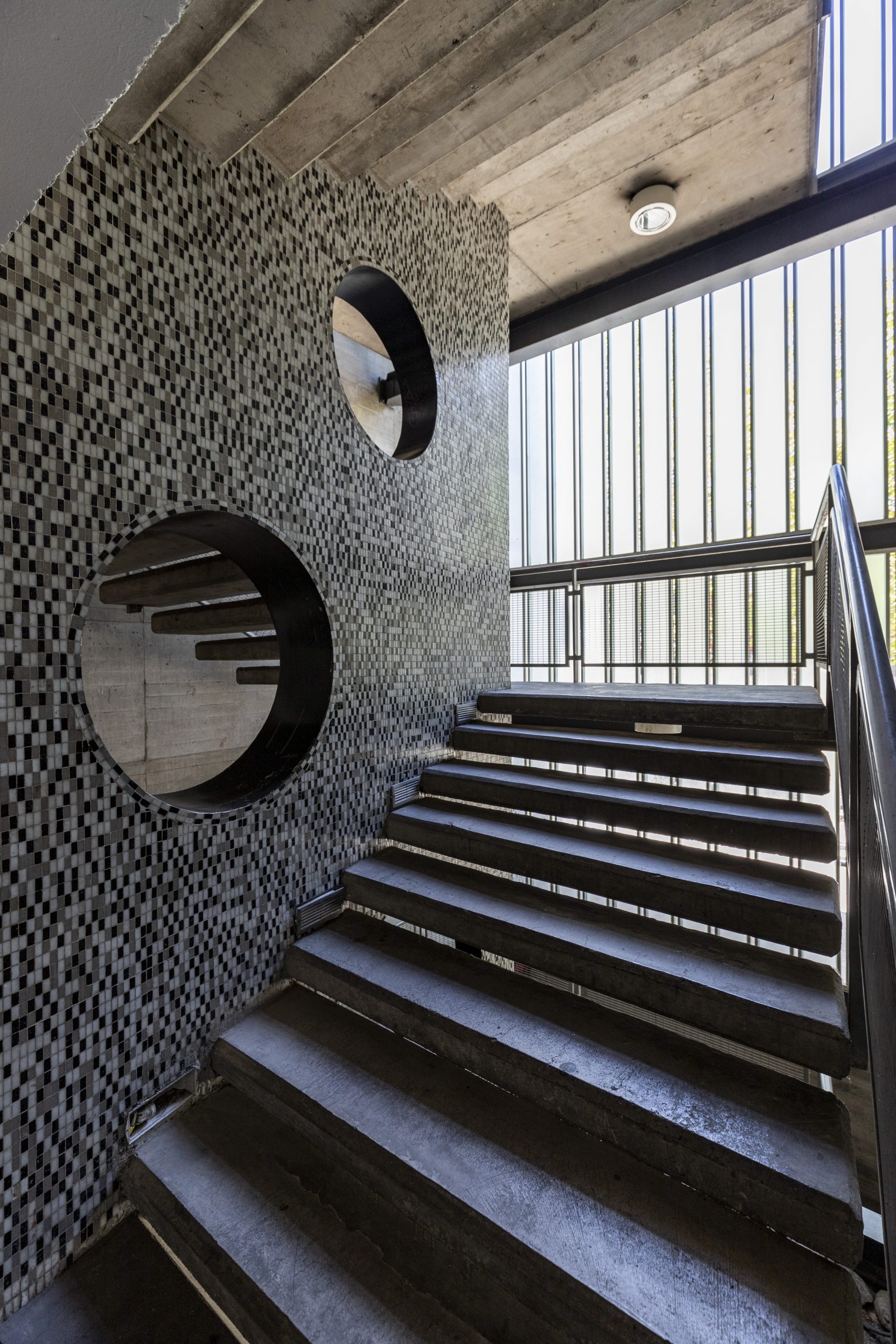 UDP es parte de OH!Stgo 2022 e invita a recorrer cinco de sus edificios en Barrio República