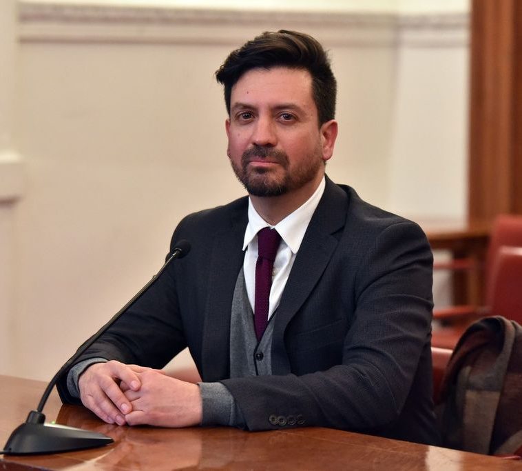 Profesor Cristóbal Carmona fue convocado al comité técnico de la Comisión para la Paz y el Entendimiento