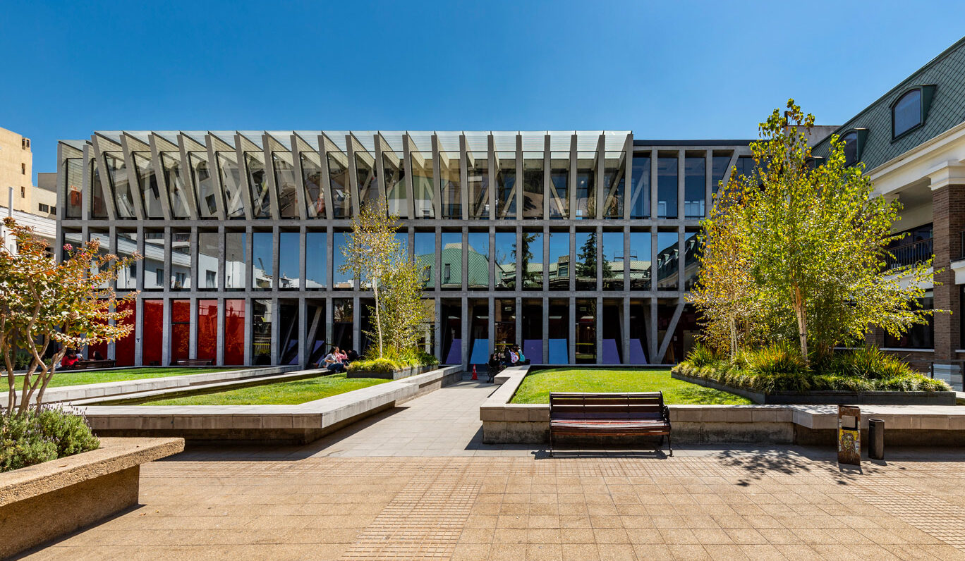 Admisión 2025: Pedagogía en Historia y Ciencias Sociales y Pedagogía en Lengua Castellana y Comunicación