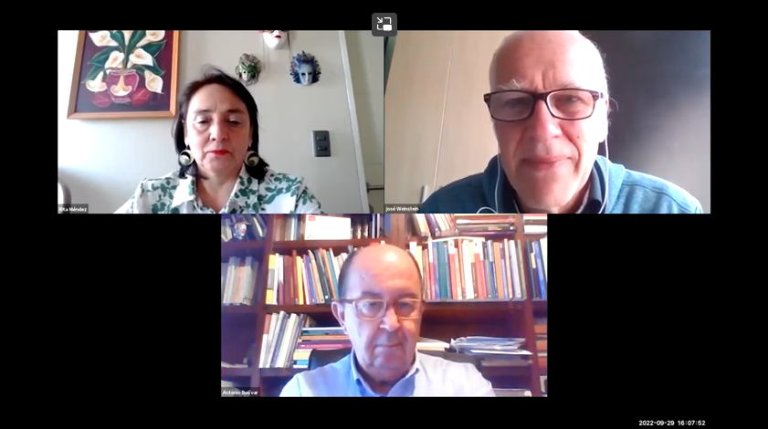 Revisa el webinar “Liderazgo escolar: Desarrollos actuales y enseñanzas en una escuela post-covid”