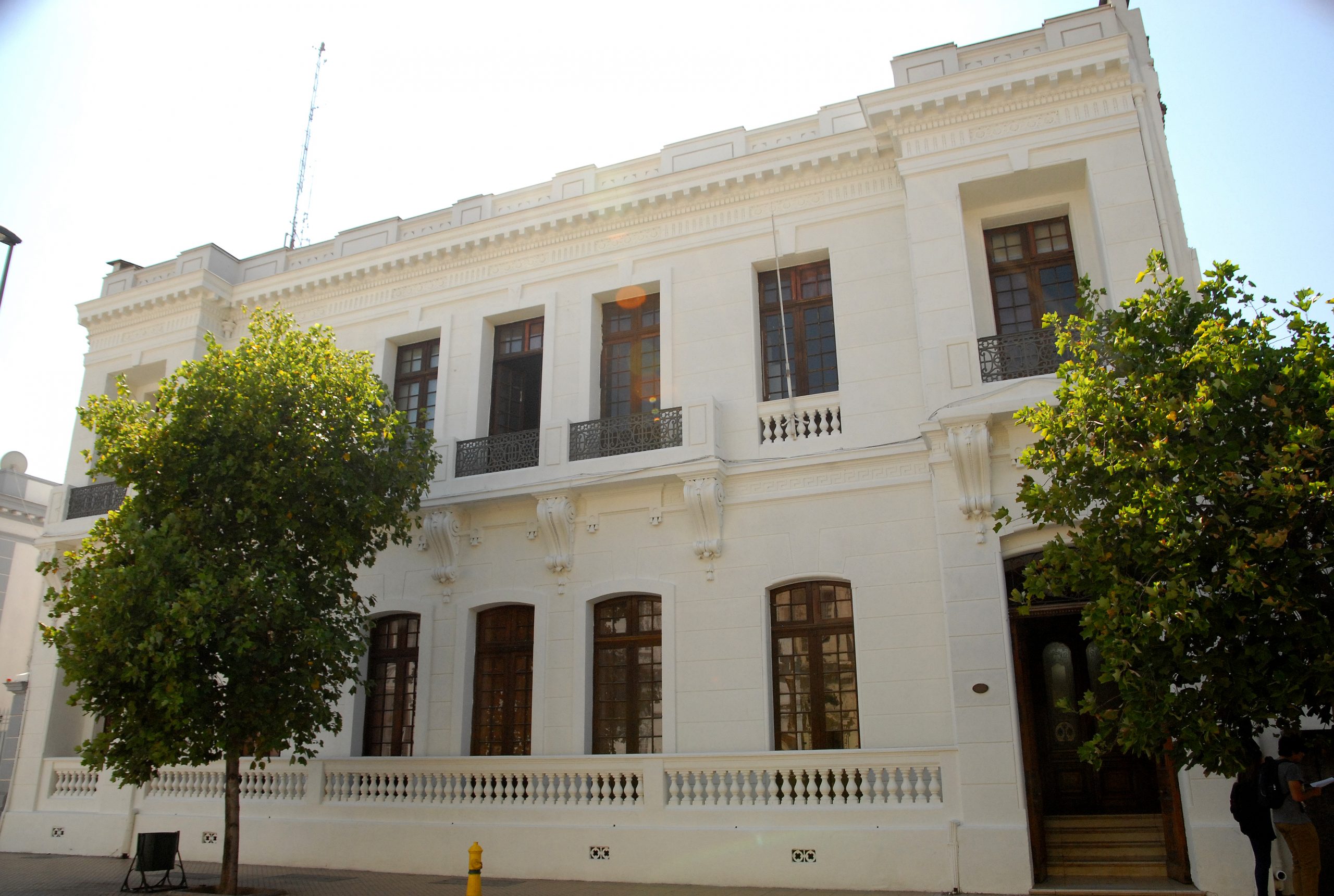 Instituto de Filosofía realiza coloquio “El lenguaje y la muerte