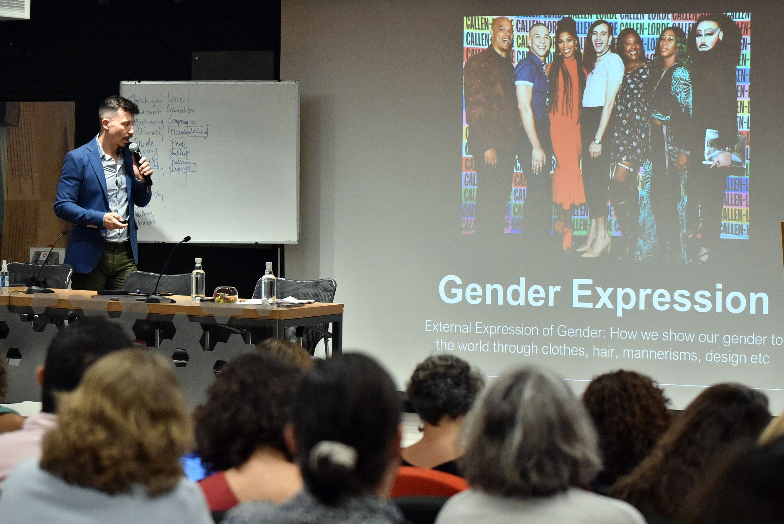 Revisa los detalles del Seminario Internacional “Sabiduría, trauma y resiliencia: terapia de pareja afirmativa con parejas LGBTQ+” realizado en la Facultad de Psicología