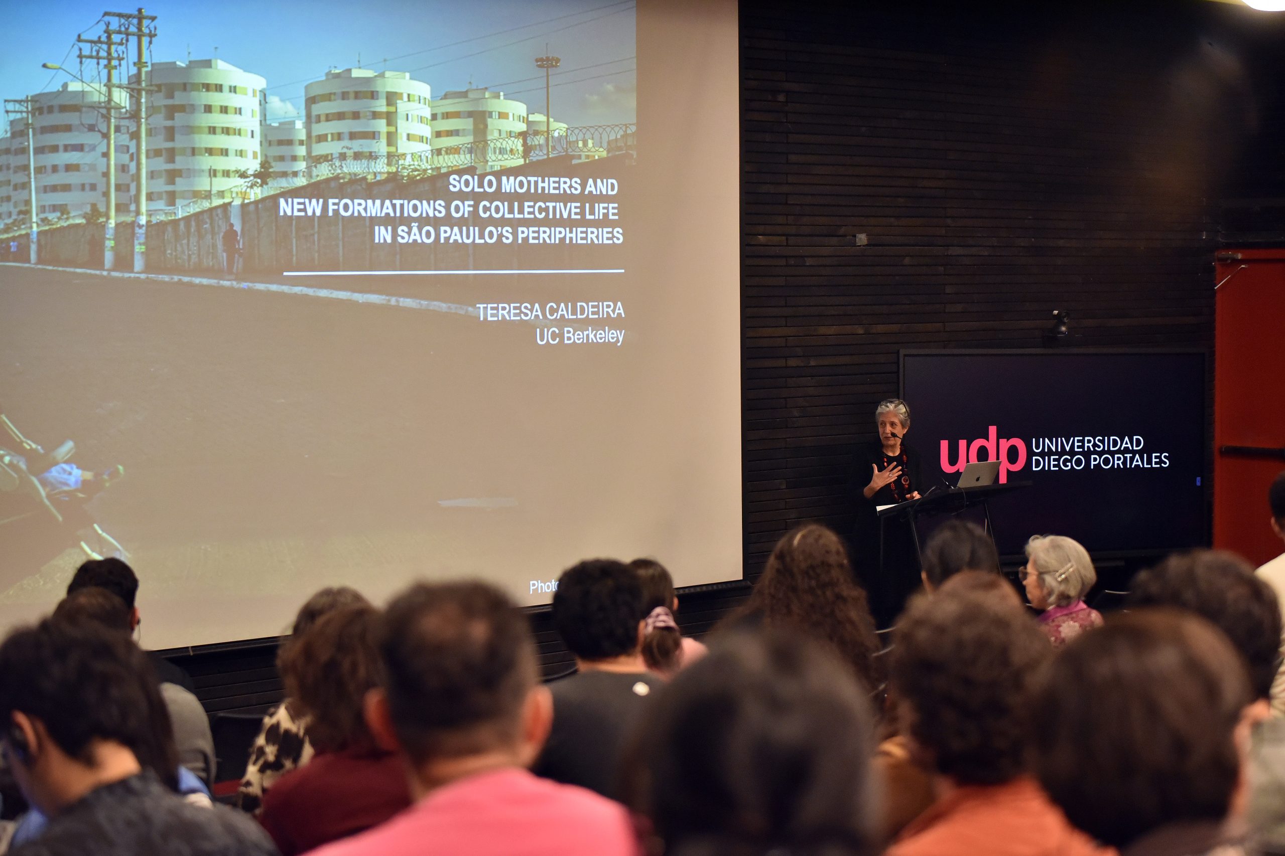 Revive la Cátedra Norbert Lechner “Madres solas y nuevas formaciones de vida colectiva en las periferias de Sao Paulo” con Teresa Caldeira