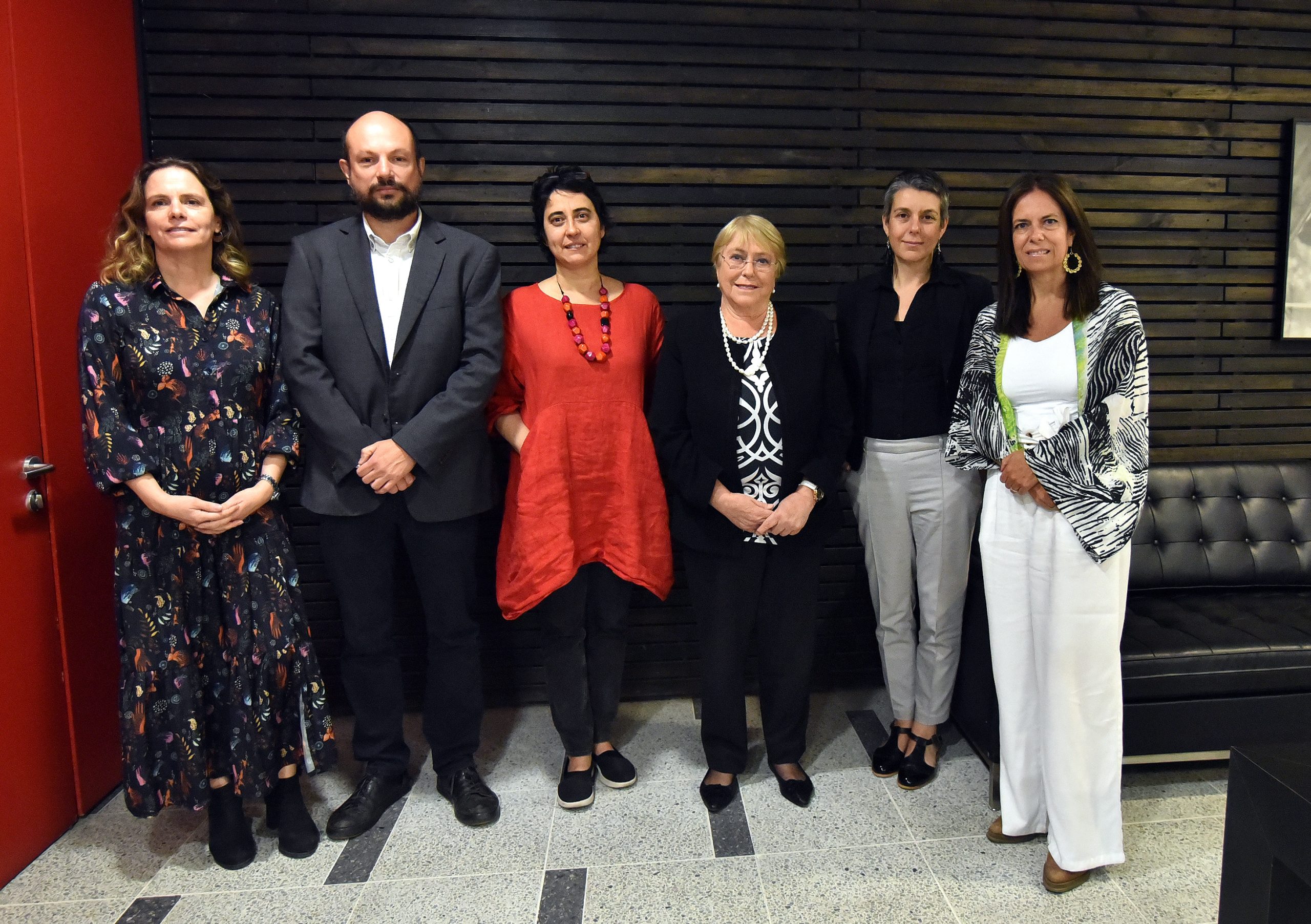 Michelle Bachelet en UDP: “Una sociedad débil en su desarrollo y convivencia democrática crea factores de riesgo para la salud mental de sus miembros”