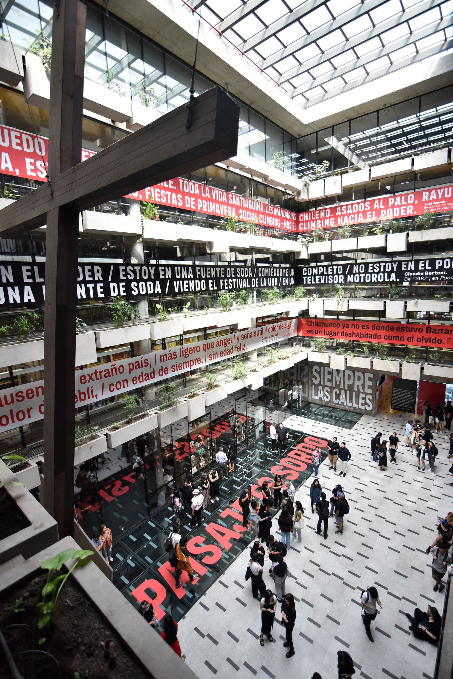 Primera Feria del Libro UDP