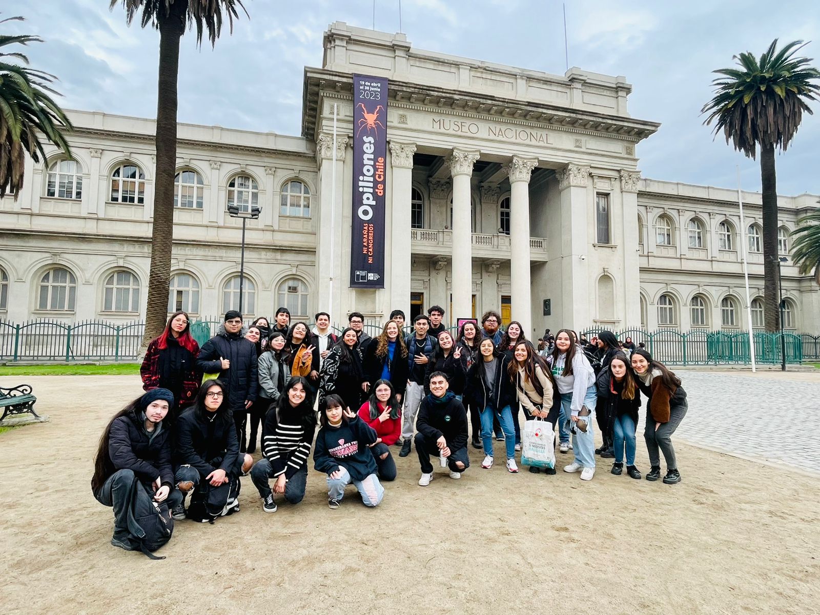 Estudiantes de Pedagogía Básica UDP visitaron Museo Histórico Natural