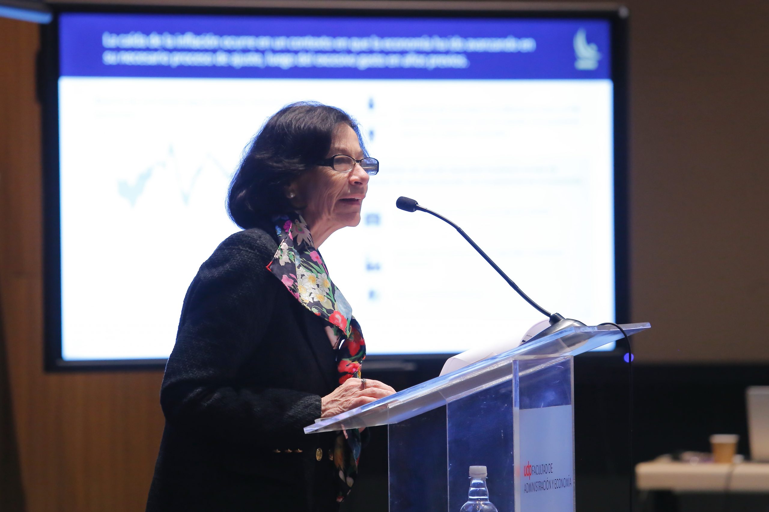 Presidenta del Banco Central, Rosanna Costa, presentó el IPoM de junio en la UDP