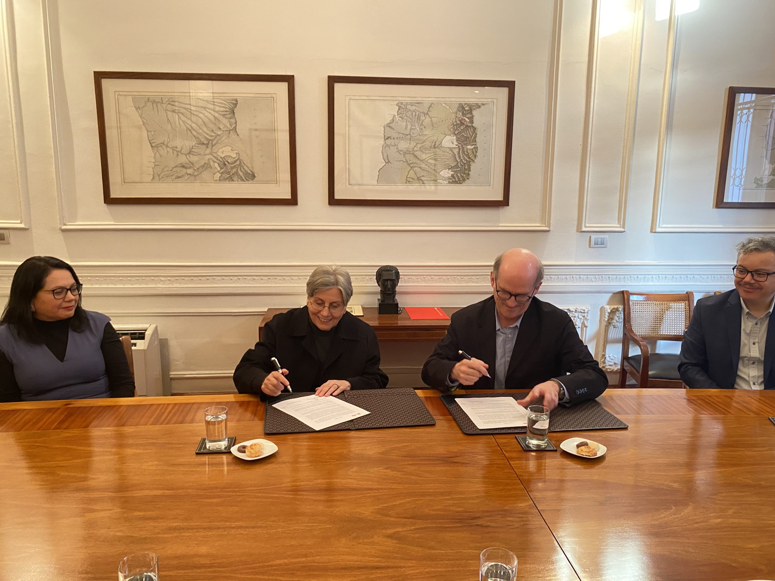 Facultad de Comunicación y Letras UDP crea Cátedra Raúl Ruiz para difundir su obra y dialogar con figuras del cine mundial