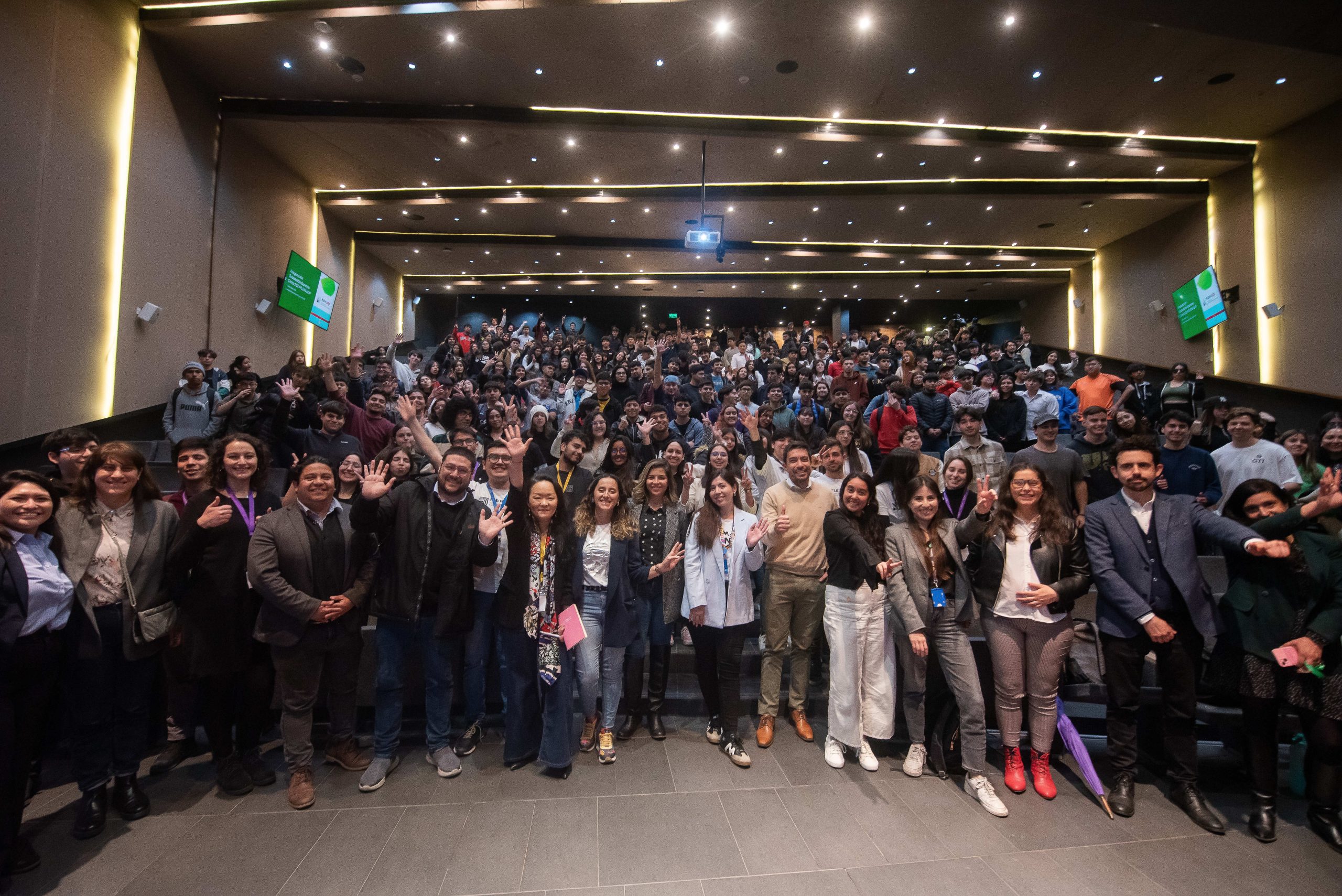 Más de 600 estudiantes participaron en el Sustainable Business Camp PLEIN 2024 resolviendo problemas reales de organizaciones alineadas a los ODS
