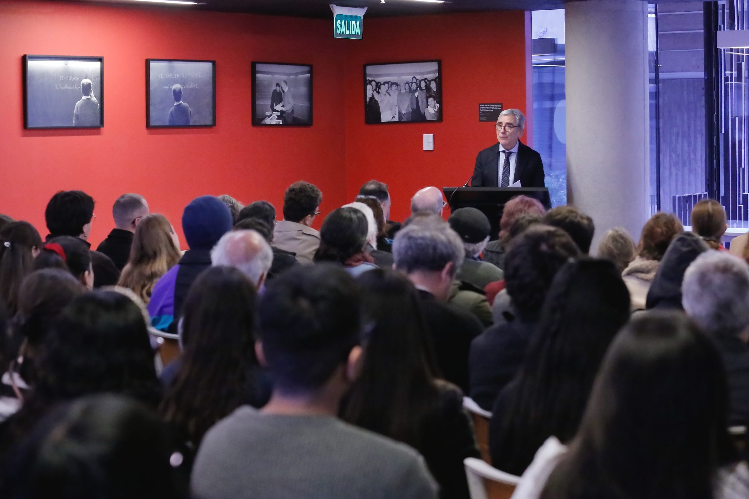 Universidad Diego Portales conmemoró el centenario de José Donoso con múltiples actividades