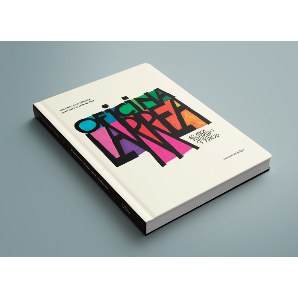 Jenny Abud y Perla Arrué de Diseño UDP obtienen reconocimiento en categoría Amster-Coré de los Premios Literarios 2024