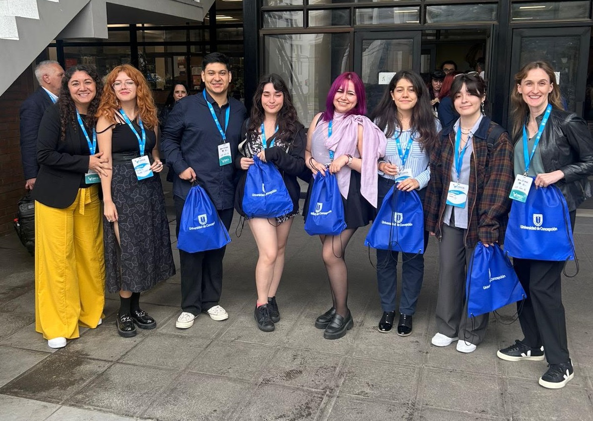 Estudiantes del Fondo Protagonistas participan en CIBECS 2025 con proyecto sobre la risa como herramienta terapéutica