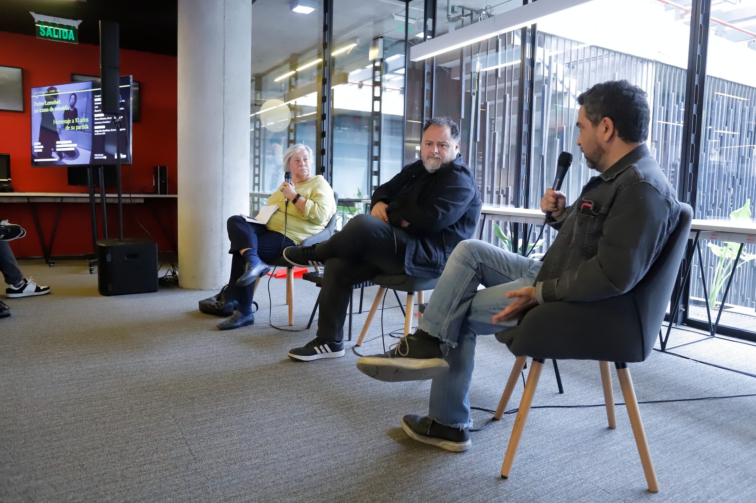 Programa Archivos y Escuela de Arte UDP realizan homenaje a Pedro Lemebel, un ícono de rebeldía