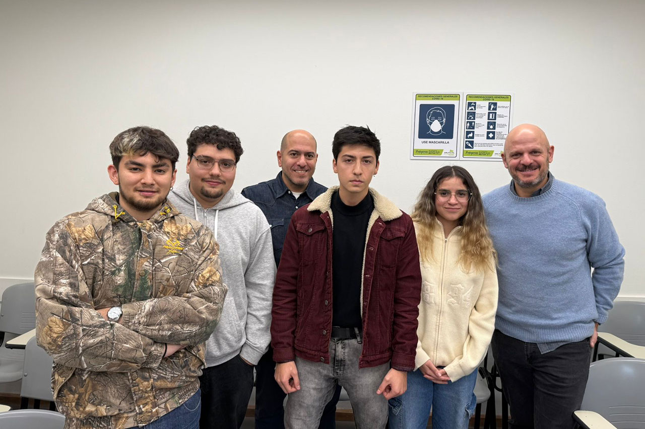 Estudiantes de Publicidad UDP ganan categoría LATAM Airlines de Effie College