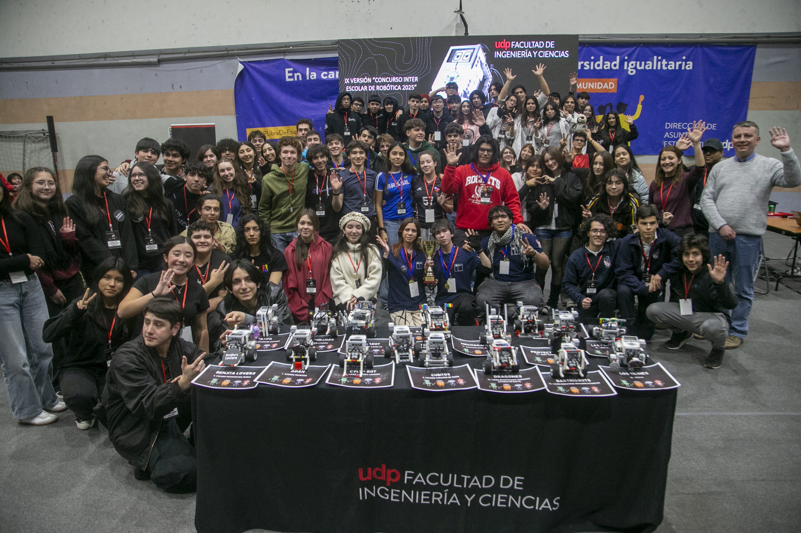 FIC UDP celebró la final del IX Concurso Interescolar de Robótica 2025