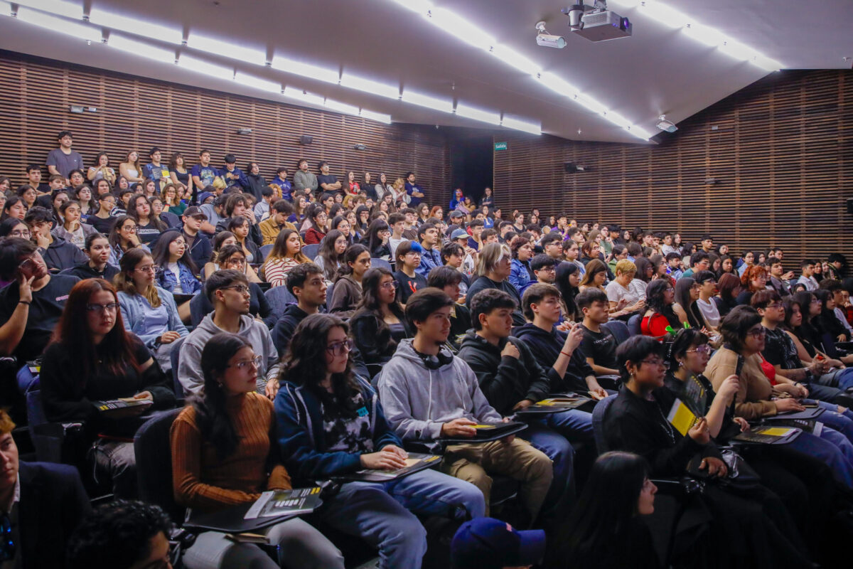 Diplomas de Honor UDP realiza lanzamiento oficial de la convocatoria 2026